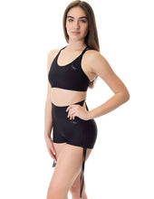 Load image into Gallery viewer, Shorts Emma Dragonfly — foto de estudio