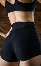 Load image into Gallery viewer, Shorts Emma Dragonfly negro — vista trasera