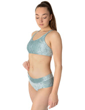 Load image into Gallery viewer, Nicole Velvet Dragonfly Top
