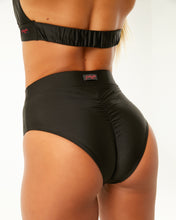 Cargar imagen en el visor de la galería, Polerina Wear Bikini Short - Negro