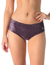 Carregar imagem no visualizador da galeria, Short Hot Pants de Pole Dance Veludo Libélula