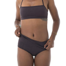 Carregar imagem no visualizador da galeria, Poledancerka curto alto-baixo nude 03 NOVO – ECONYL®