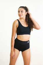 Load image into Gallery viewer, Maru Fit Classic Push Up Shorts