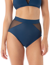 Load image into Gallery viewer, Monica Dragonfly mesh shorts