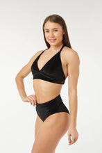 Cargar imagen en el visor de la galería, Polerina Wear Bikini Short - Terciopelo Negro