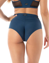 Carregar imagem no visualizador da galeria, Shorts de malha Monica Dragonfly