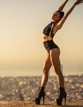 Carregar imagem no visualizador da galeria, Top Lisette de veludo Dragonfly