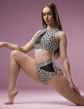 Load image into Gallery viewer, Rachel Leo Top Dragonfly 24/48 HRS