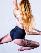 Cargar imagen en el visor de la galería, Shorts de cintura alta Betty Dragonfly