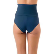 Cargar imagen en el visor de la galería, Shorts de cintura alta Betty Dragonfly