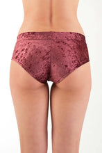 Carregar imagem no visualizador da galeria, Short Hot Pants de Pole Dance Veludo Libélula