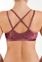 Carregar imagem no visualizador da galeria, Top Nicole Velvet Dragonfly Velvet 24-48 HRS