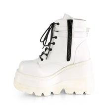 Load image into Gallery viewer, Botines Demonia SHAKER-52 Blanco Piel vegana