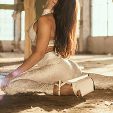 Load image into Gallery viewer, Adriana velvet Dragonfly leggings