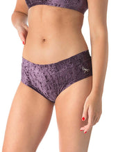 Carregar imagem no visualizador da galeria, Short Hot Pants de Pole Dance Veludo Libélula

