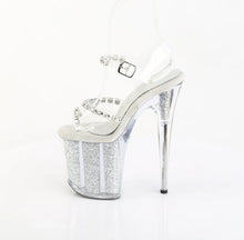 Carregar imagem no visualizador da galeria, Sandália Pole Dance Pleaser FLAMINGO-808PREM-STNG Transparente com Glitter Prateado 20 cm
