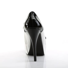 Load image into Gallery viewer, Botas Pleaser Pink Label CHLOE-11 Negro Blanco Charol
