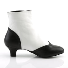 Load image into Gallery viewer, Botas Bordello FLORA-1023 Blanco Negro Pu
