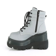 Load image into Gallery viewer, Botines Demonia SHAKER-52 Grey Reflective
