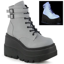 Load image into Gallery viewer, Botines Demonia SHAKER-52 Grey Reflective
