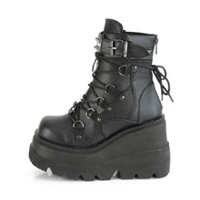 Carregar imagem no visualizador da galeria, Botines Demonia SHAKER-60 Negro Piel vegana
