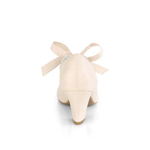Load image into Gallery viewer, Tacones Pin Up Couture WIGGLE-32 Beige Piel Sintética
